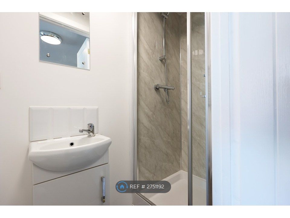 Additional image 15 of Room to rentNew St, Burry Port SA16