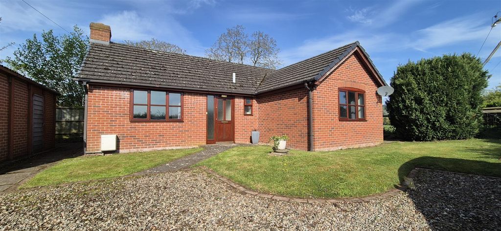 2 bed detached bungalow to rentStretton Sugwas, Hereford HR4