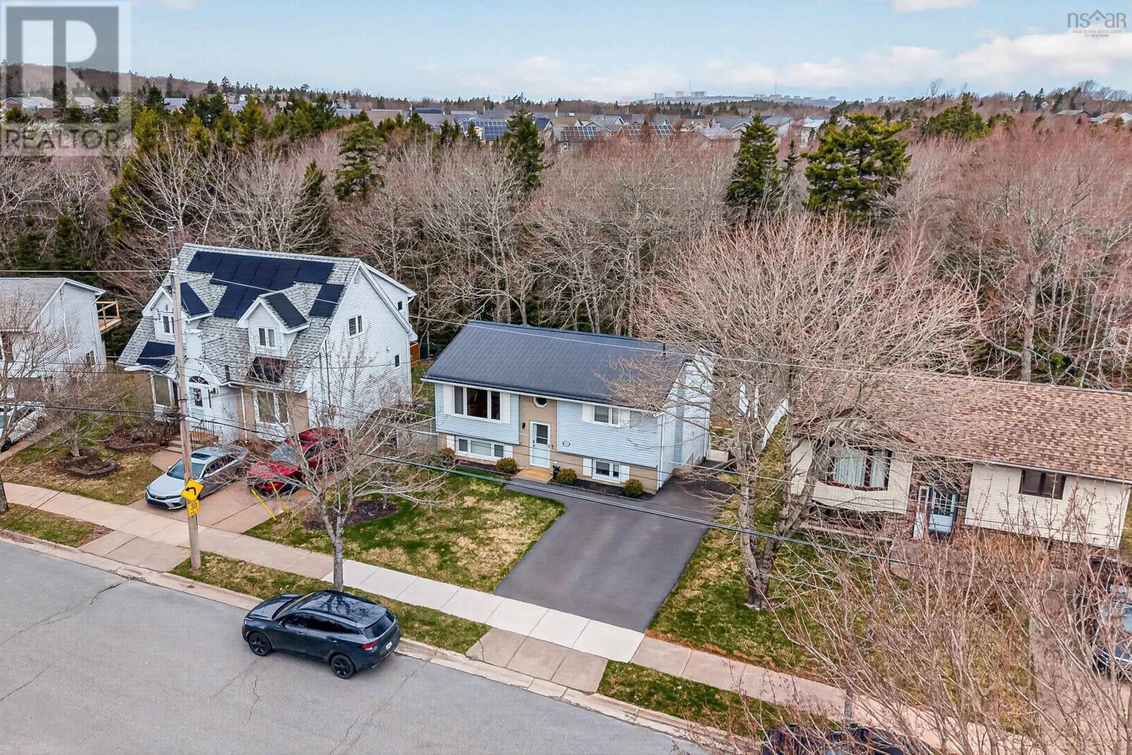 Additional image 2 of 11 Feldspar Crescent, Halifax, NS, B3R2K7