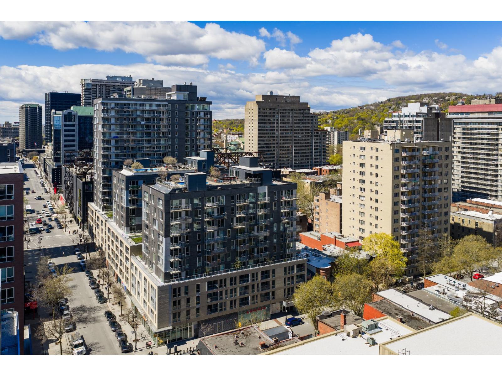 1414 Rue Chomedey