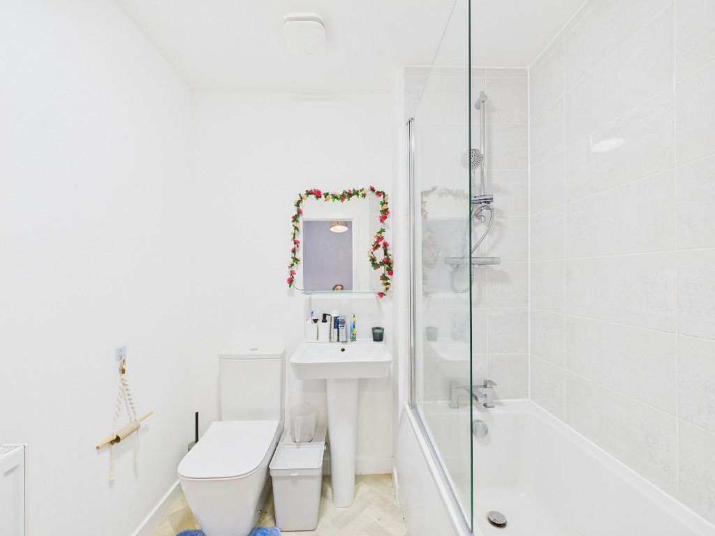 Additional image 14 of 2 bed semi-detached house to rentBradshaw Drive, Cammo, Edinburgh EH12