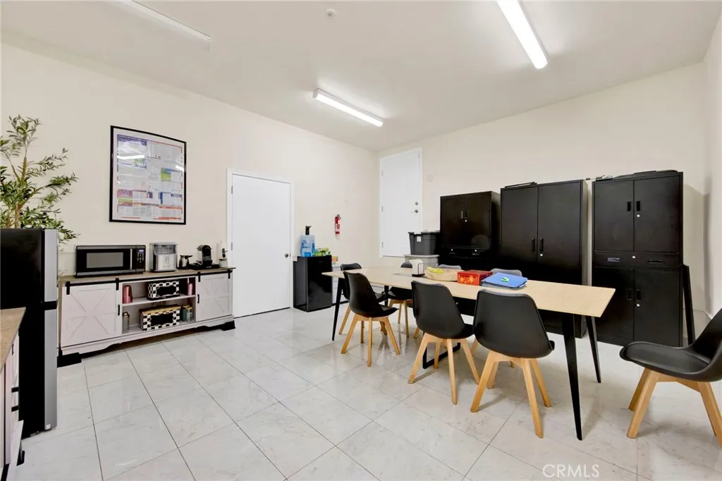Additional image 24 of 7831 Foothill Boulevard, Sunland, CA 91040