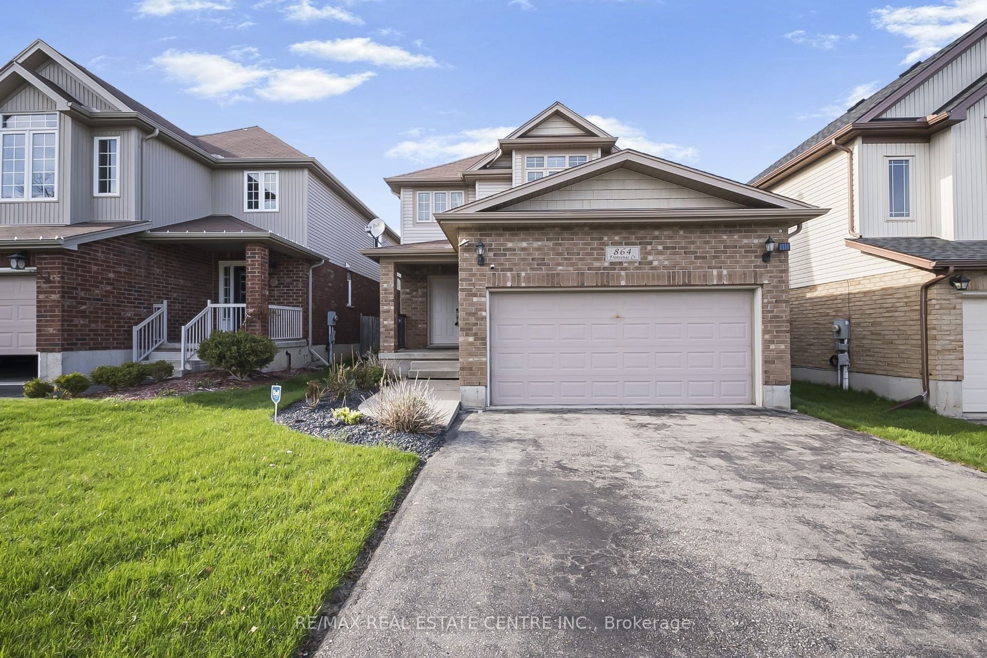 864 Frontenac Crescent, Woodstock, ON, N4V 0A8