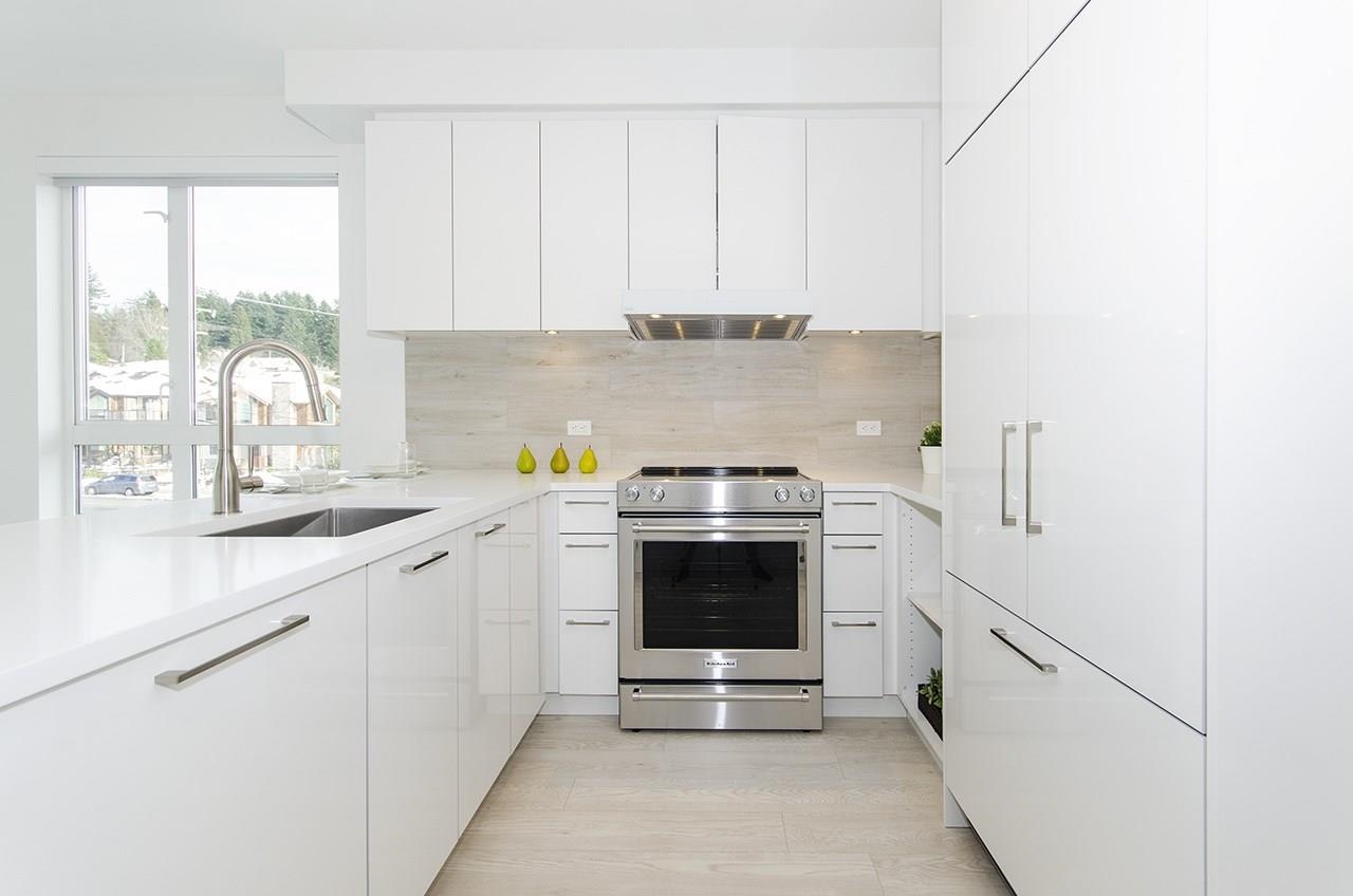 Additional image 2 of 315-711 14th Street W, North Vancouver, BC, V7M 3E8