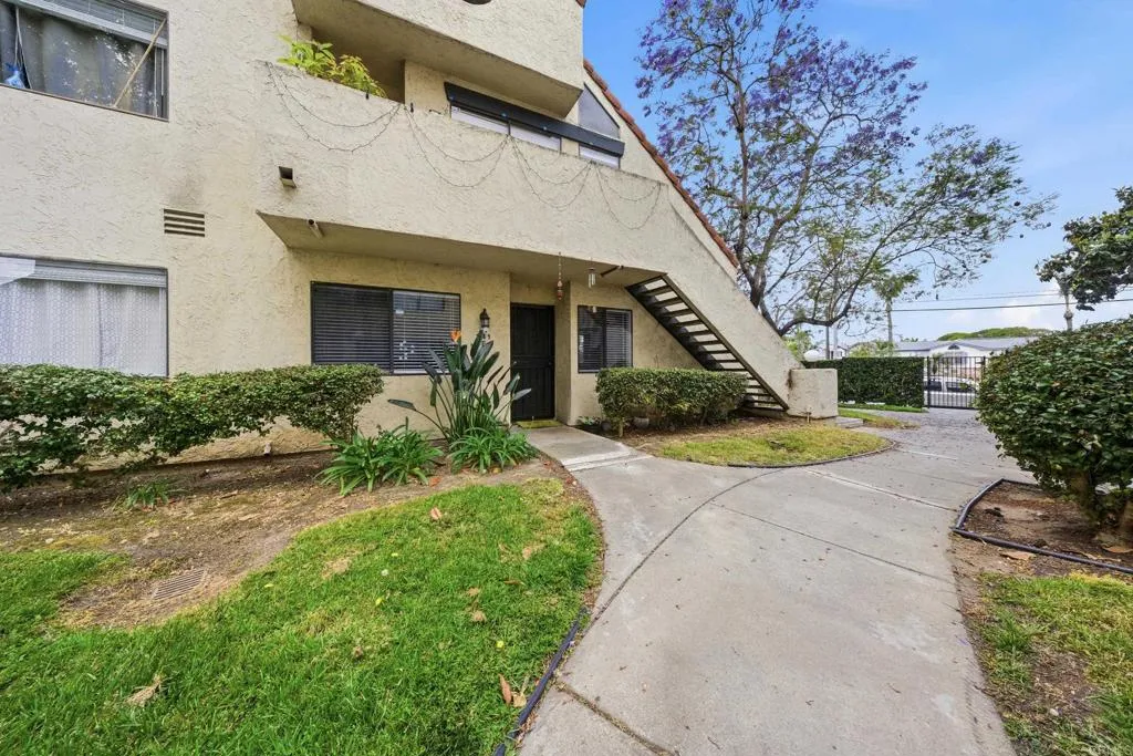 Additional image 2 of 341 N Melrose Drive Unit E, Vista, CA 92083