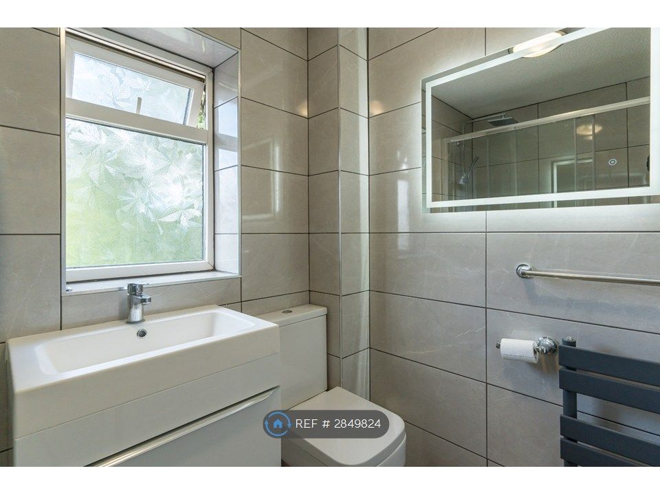 Additional image 16 of 6 bed detached house to rentHuckley Way, Bradley Stoke, Bristol BS32
