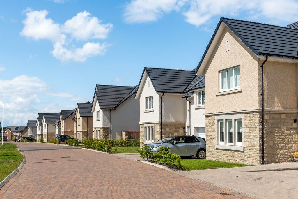 Additional image 7 of 5 bed detached house for sale"Dewar" at Ben More Drive, East Calder EH53
