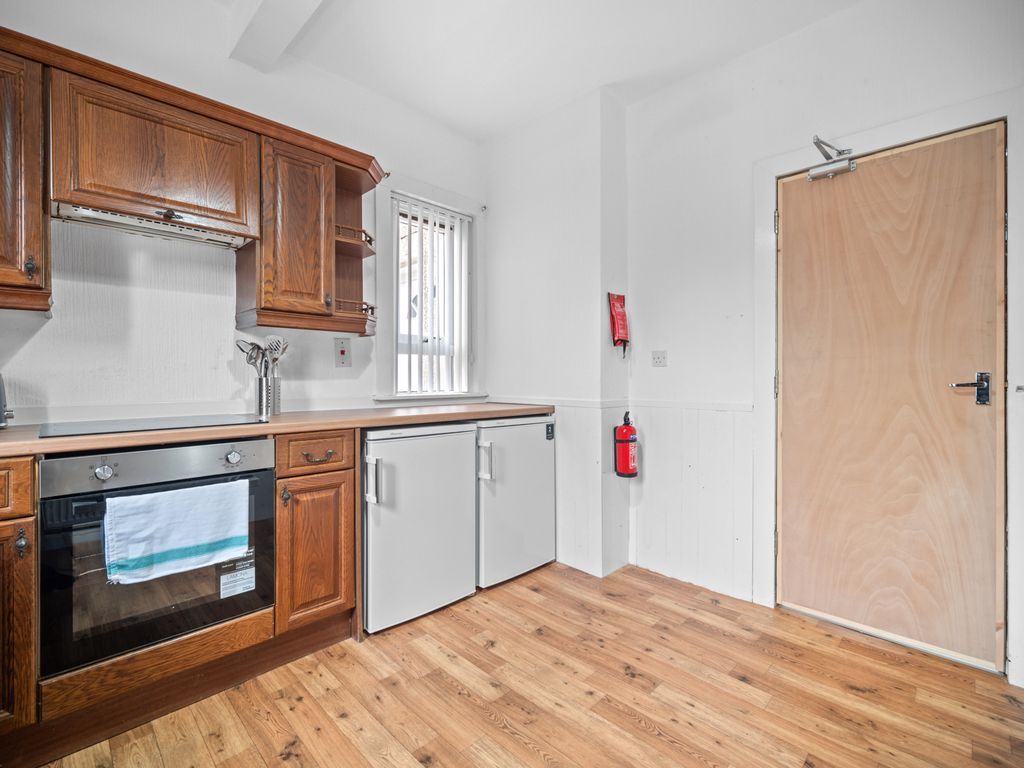 Additional image 12 of 2 bed flat to rentGlebe Road, Whitburn EH47