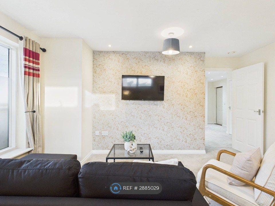 Additional image 8 of 2 bed flat to rentCorinne Court, Cheltenham GL51