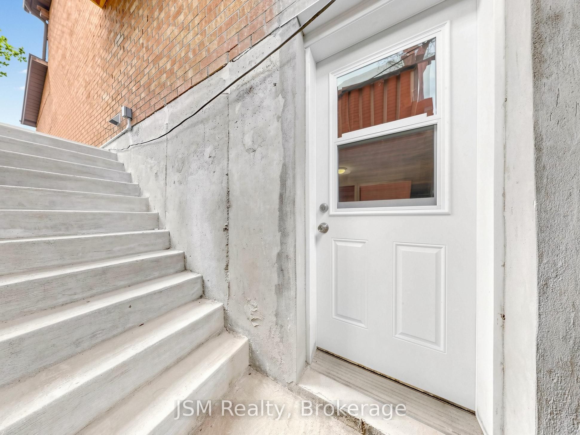 Additional image 3 of Lower-577 Bud Gregory Boulevard, Mississauga, ON, L4Z 2L3