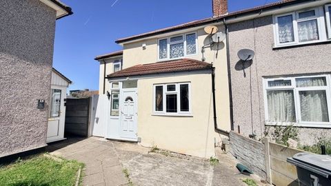 Spinney Gardens, Dagenham RM11