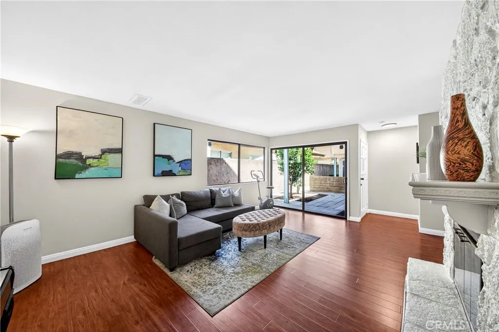 Additional image 3 of 9914 Tweedy Lane Unit C, Downey, CA 90240