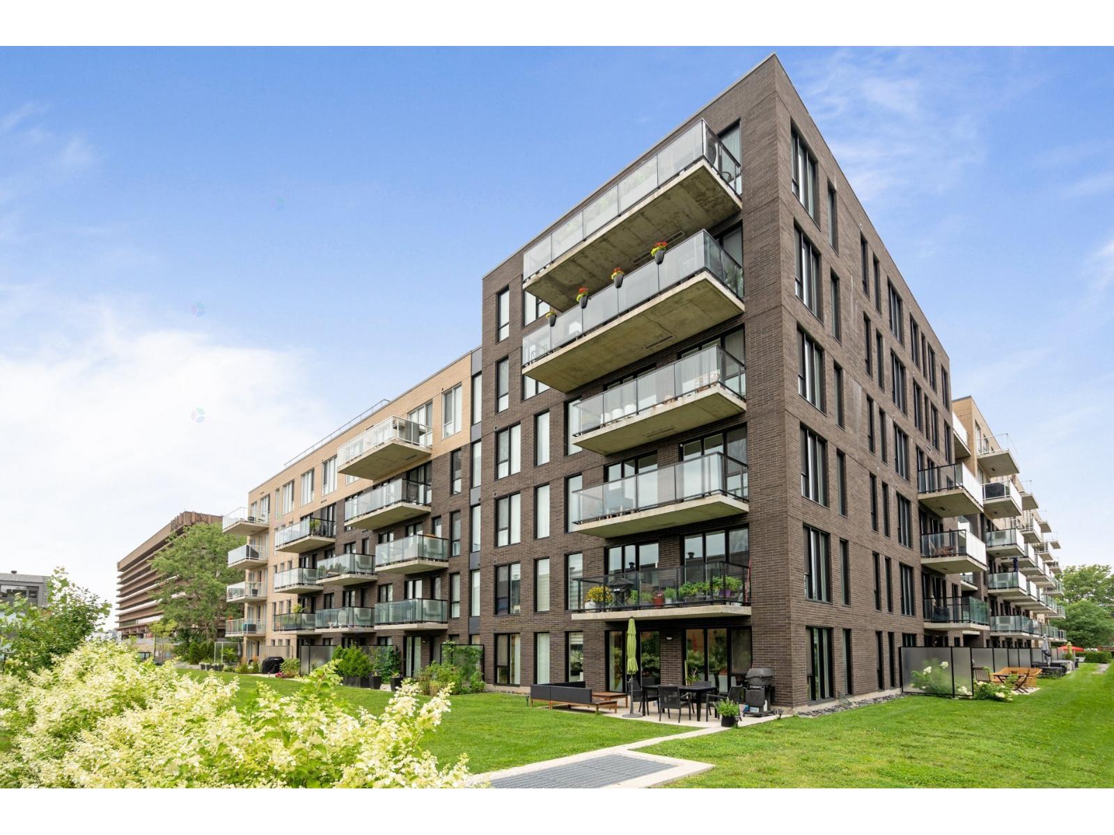 271 Av. De l'Académie