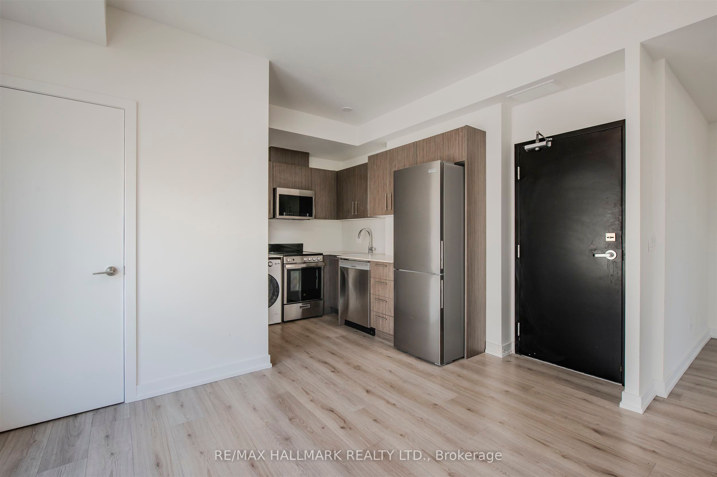 Additional image 6 of 3rd floor-34-851 Sheppard Avenue W, Toronto, ON, M3H 0E2