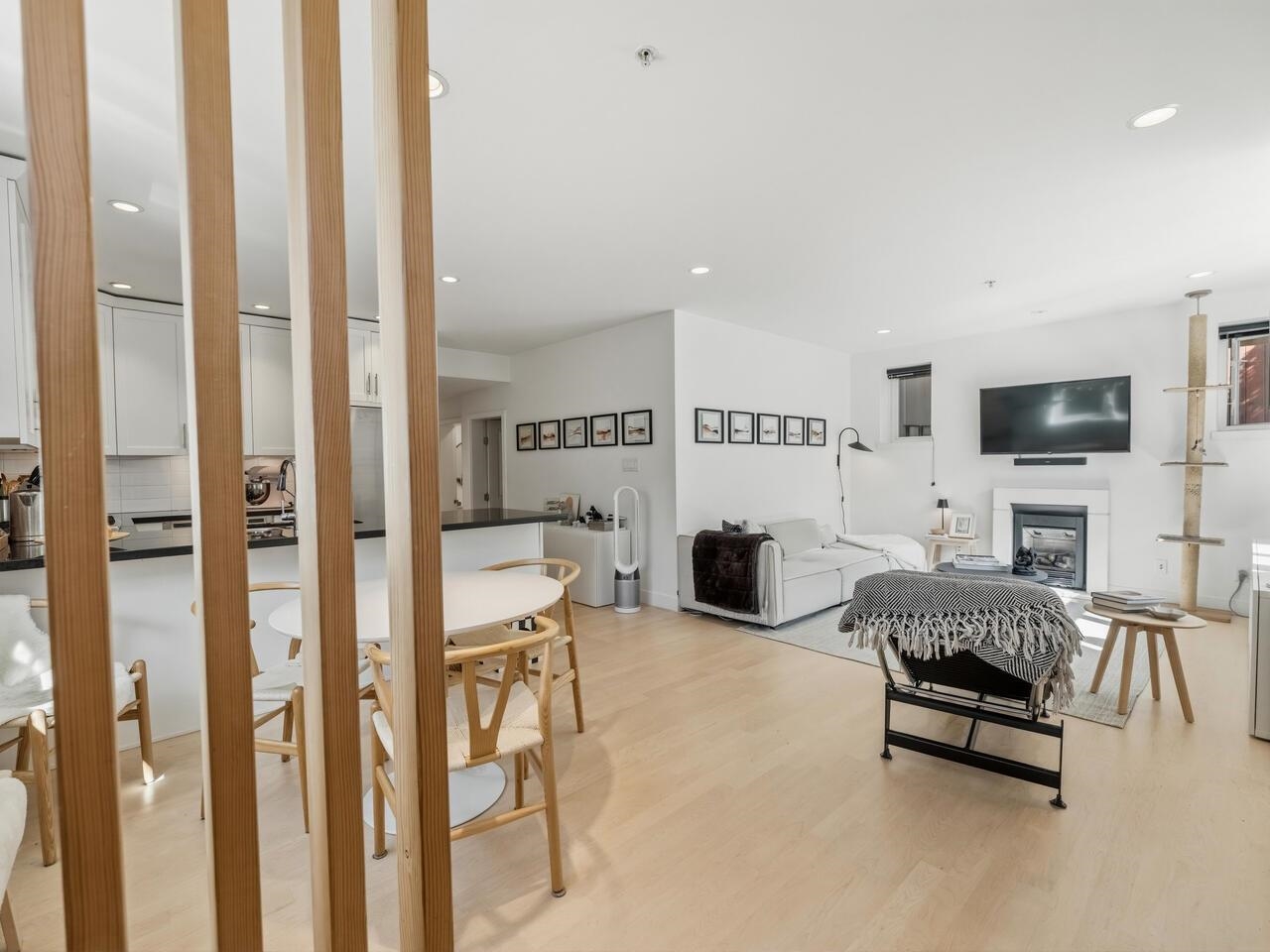 Additional image 2 of 83 15th Avenue W, Vancouver, BC, V5Y 1X7