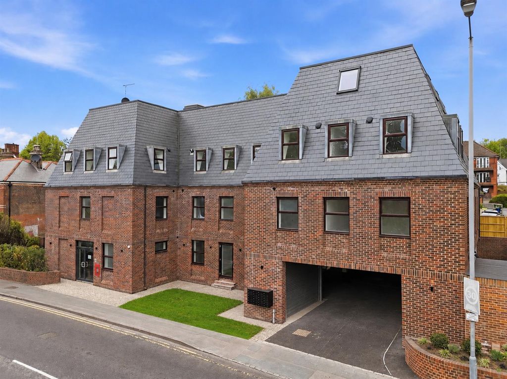 Additional image 7 of 1 bed flat to rent65-69 London Road, High Wycombe HP11