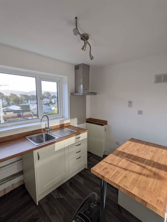 Additional image 4 of 1 bed flat to rentTwyn Teg, Neath SA10