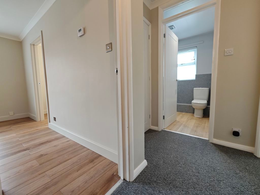 2 bed flat to rentShowfield, Brampton CA8 photo 2