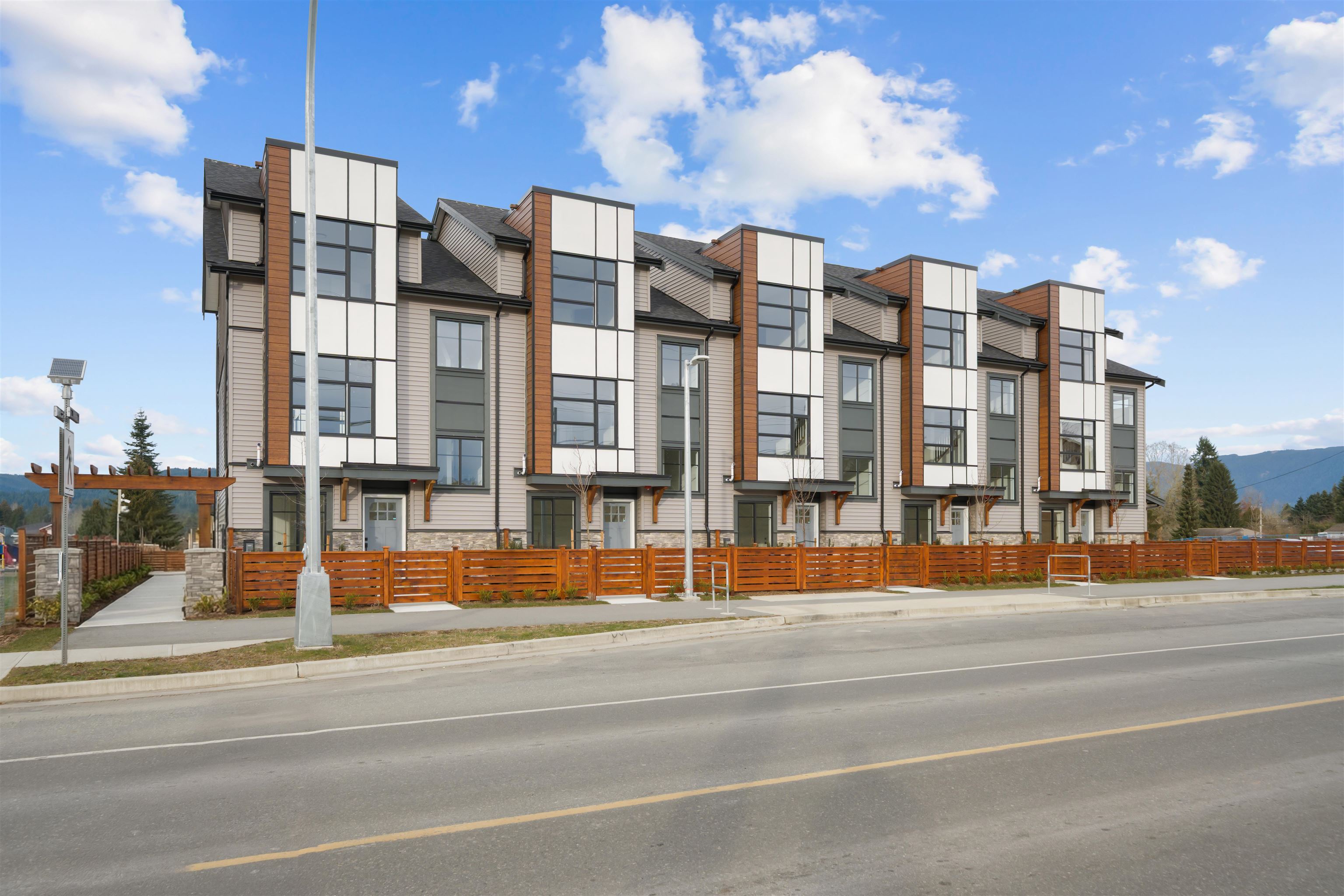 Additional image 2 of 9-32929 Cherry Avenue, Mission, BC, V2V 2V1