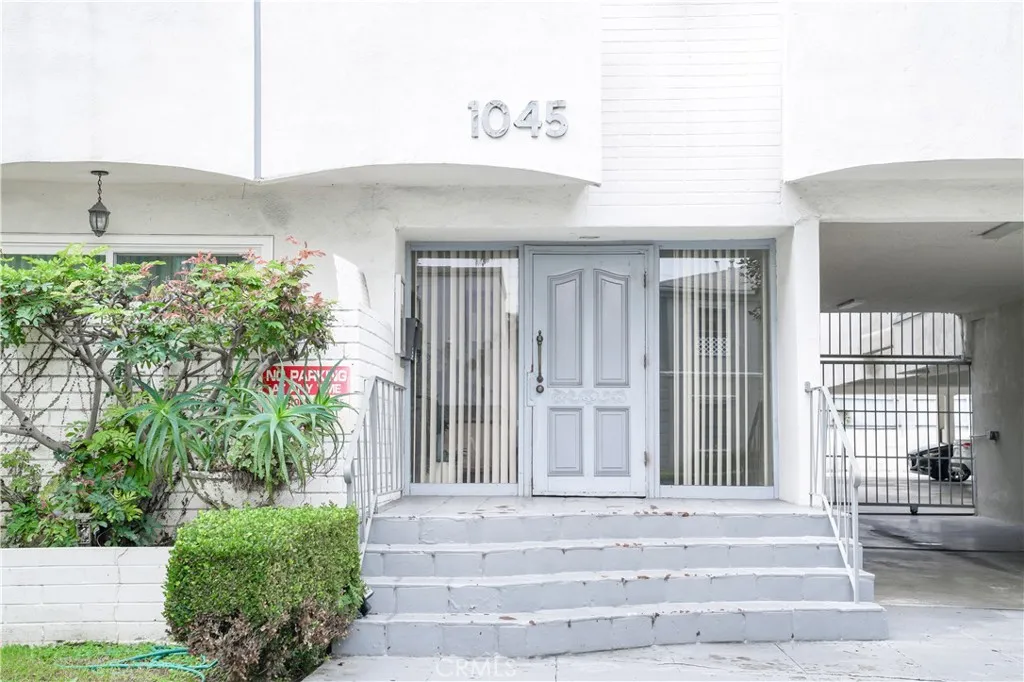 1045 S Bedford St Unit 3, Los Angeles, CA 90035