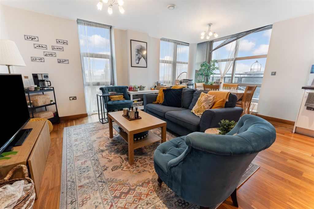 2 bed flat for saleSt George Building, Great George Street LS1 photo 5