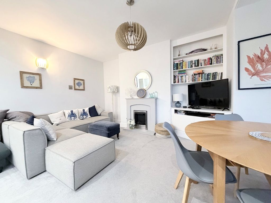 Additional image 2 of 3 bed flat to rentSouth Terrace, Littlehampton, West Sussex BN17