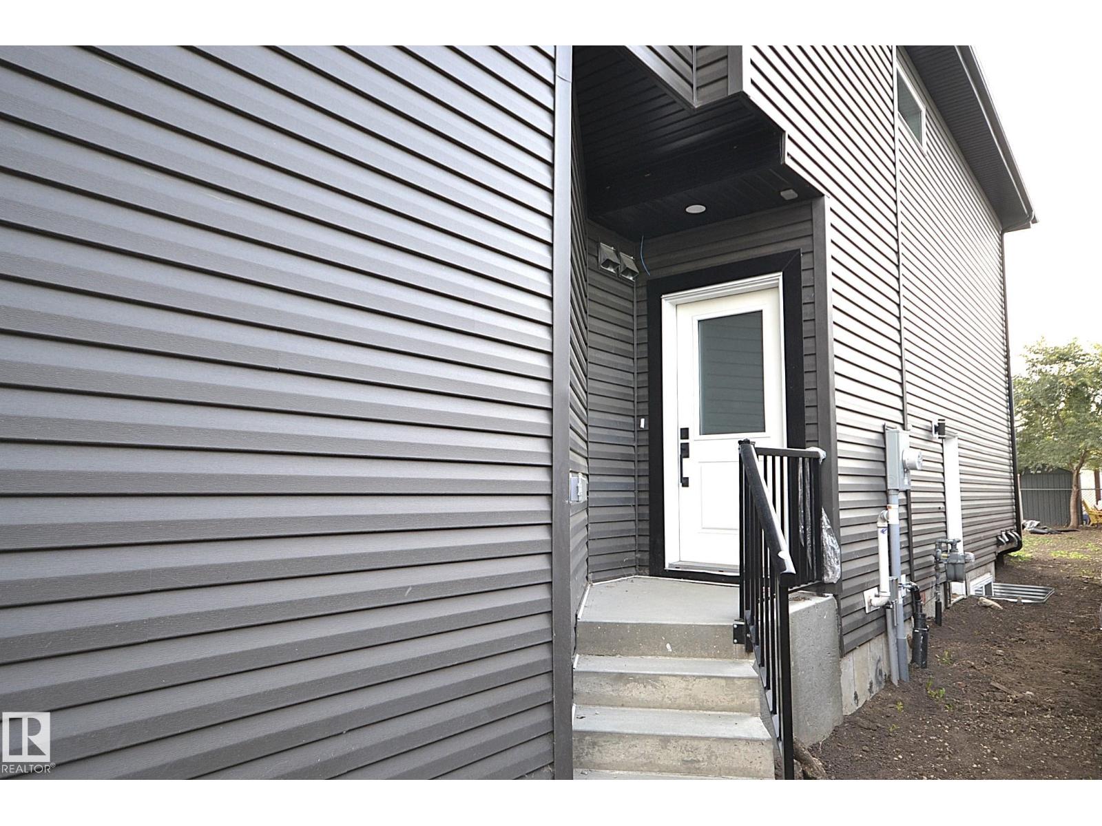 Additional image 3 of 1314 35 Street NW, Edmonton, AB, T6L3E8