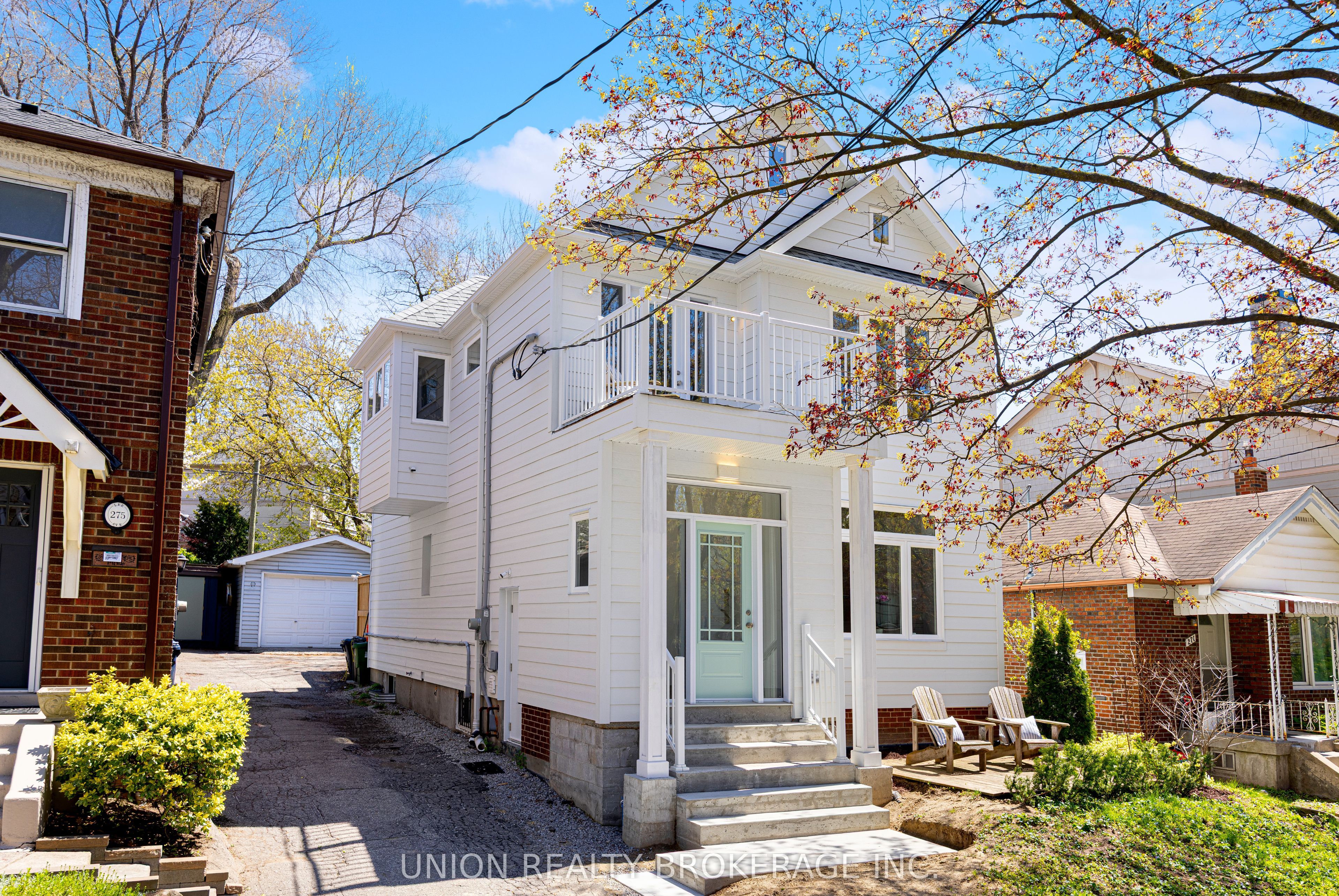 273 Lee Avenue, Toronto, ON, M4E 2P6 photo 2