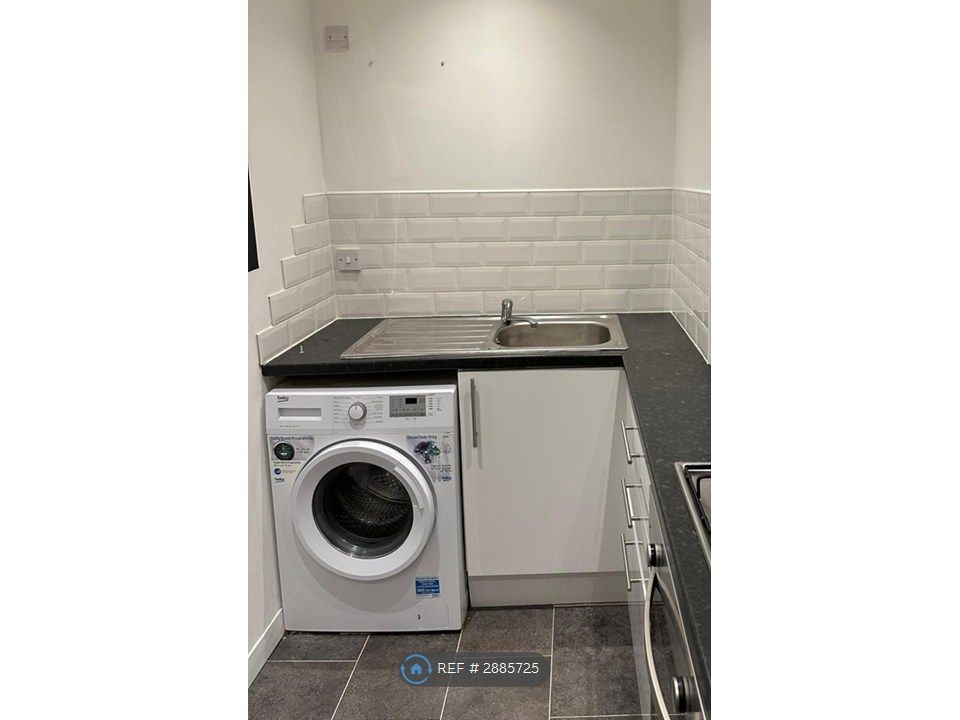 Additional image 3 of 2 bed flat to rentCardwell Road, Gourock PA19