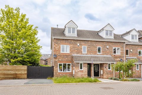 Huntington Mews, York YO31