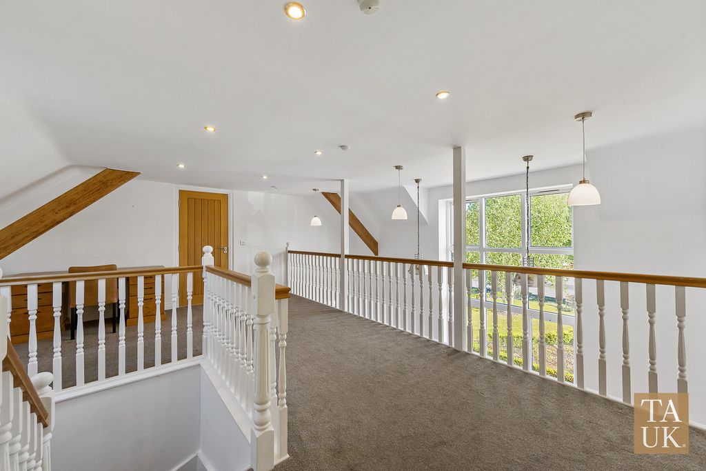 Additional image 11 of 3 bed flat for saleGrammar School Court, Ormskirk L39