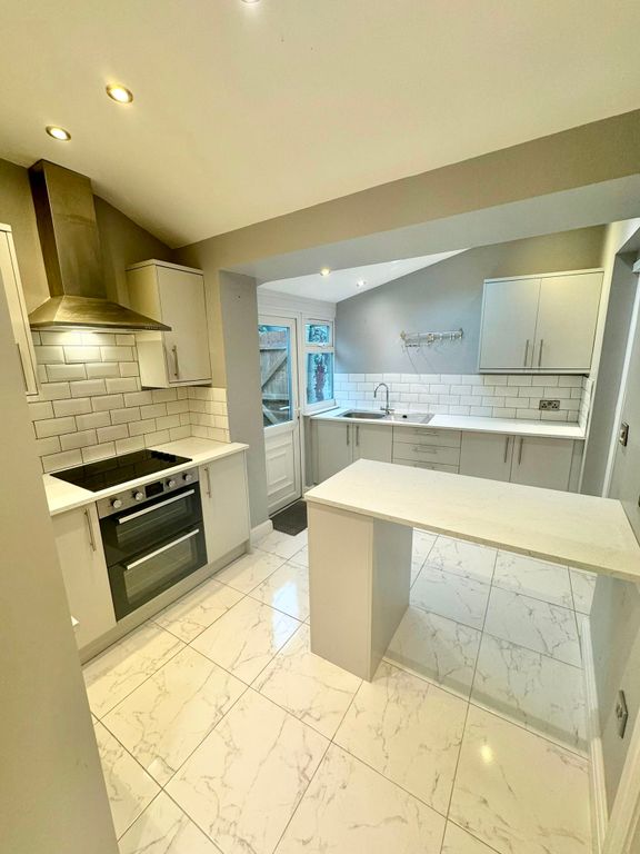 Additional image 4 of 3 bed terraced house to rentTalarfor, Stryd Y Plas, Nefyn, Pwllheli LL53
