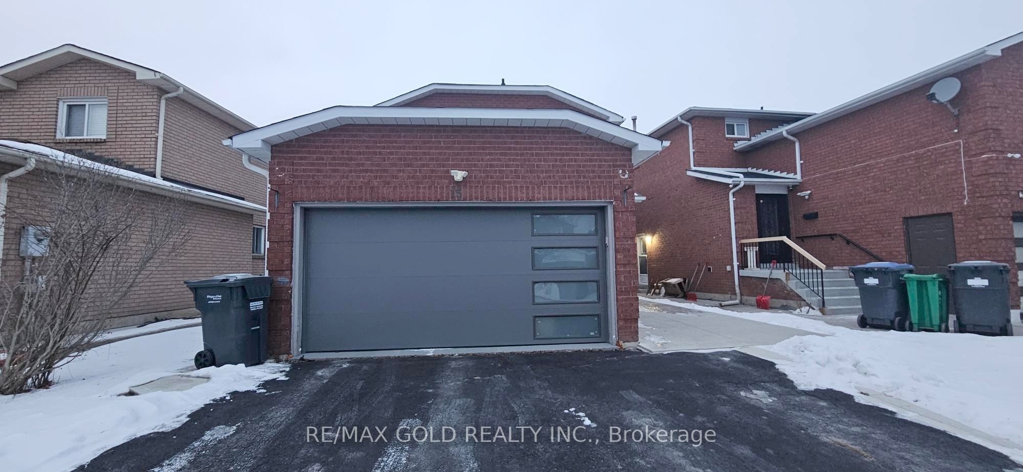 Upper-15 Valonia Drive, Brampton, ON, L6V 4J2