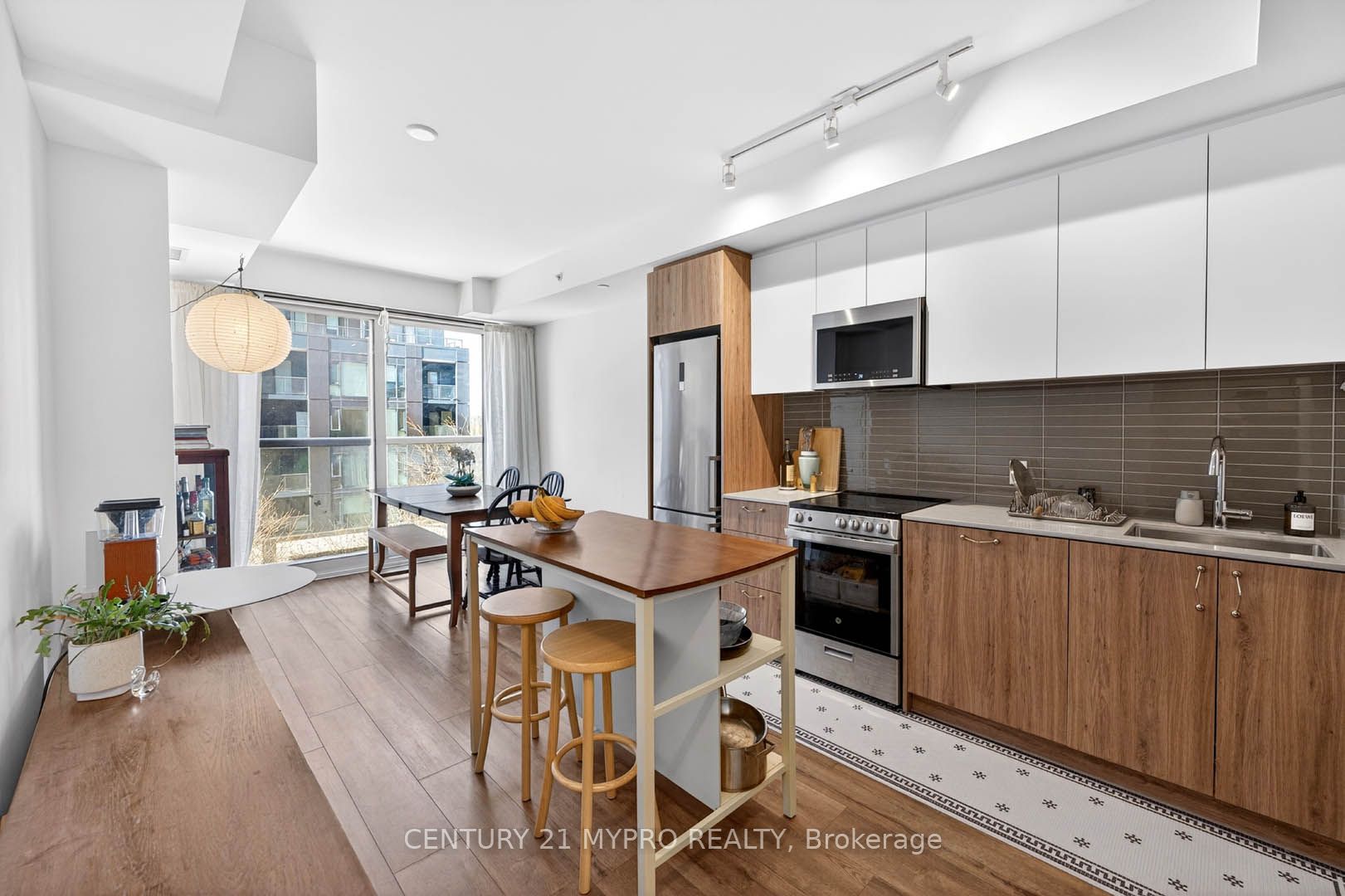 Additional image 2 of 414-1787 St. Clair Avenue W, Toronto, ON, M6N 0B7