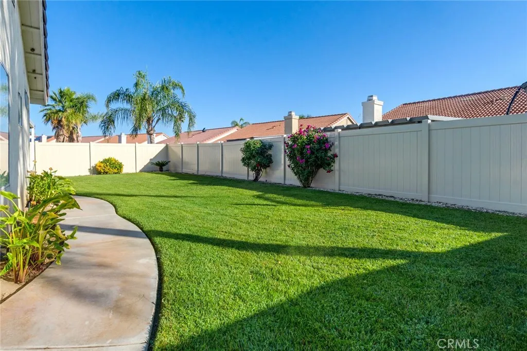2944 Hampton Avenue, Hemet, CA 92545