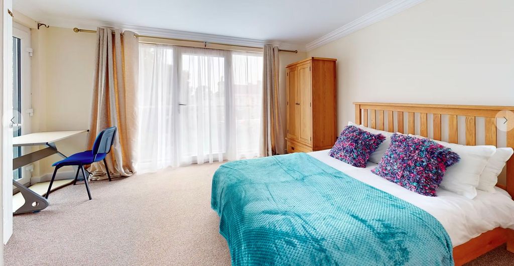 Additional image 9 of 3 bed property to rentEmily Gardens, Plymouth PL4