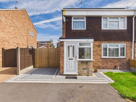 Tulla Close, Stenson Fields DE24