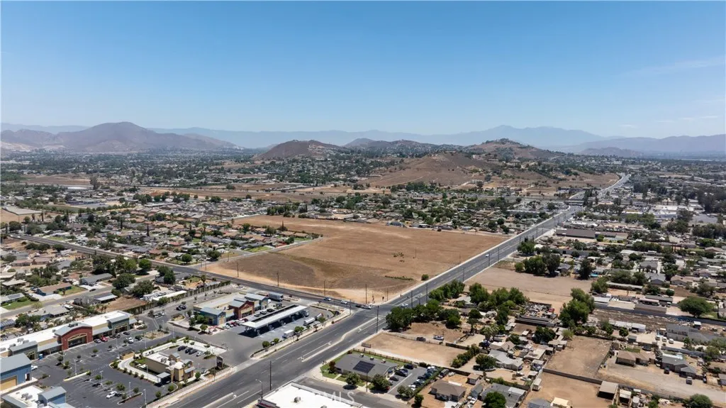 Additional image 54 of 9240 Limonite Ave, Jurupa Valley, CA 92509