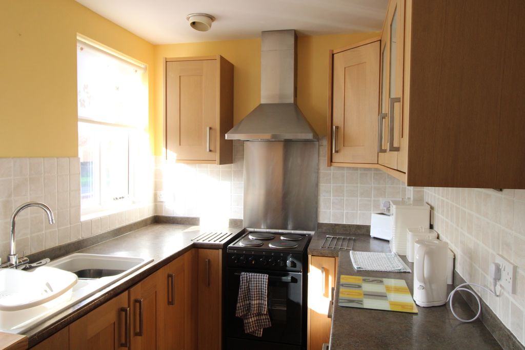 Additional image 2 of 4 bed cottage to rentChedzoy Lane, Bridgwater TA7