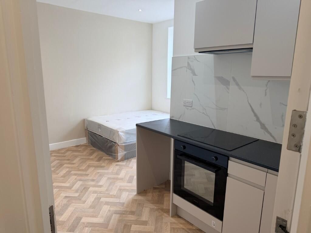 Additional image 11 of Studio to rent12 Studio Apartments, Cheapside, Luton LU1