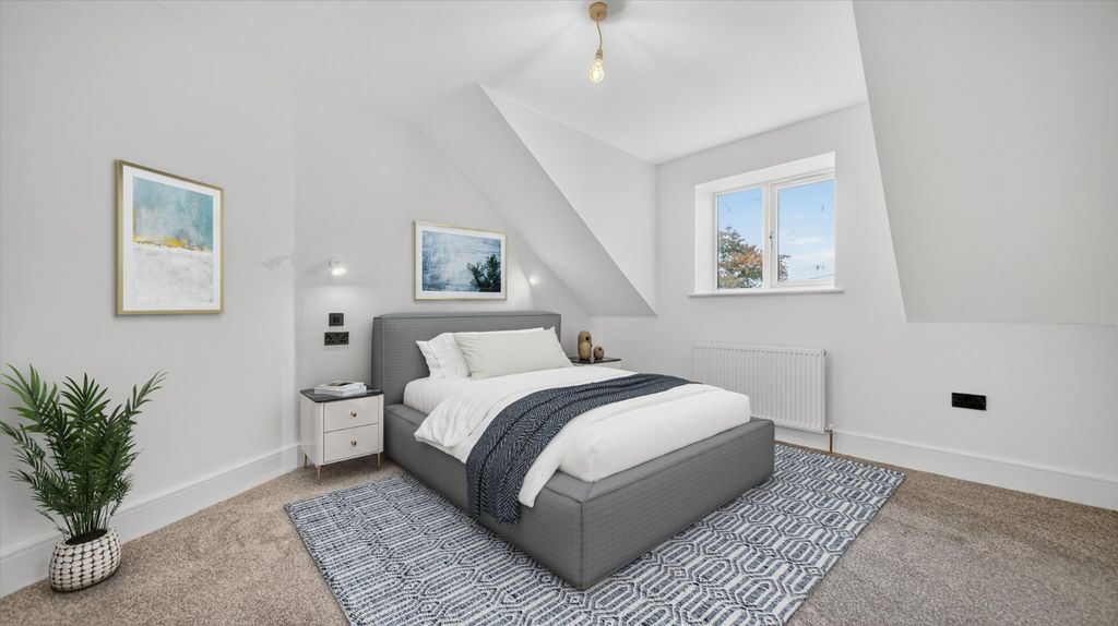 Additional image 11 of 5 bed detached house to rentLeeds Road, Bramhope, Leeds, West Yorkshire LS16