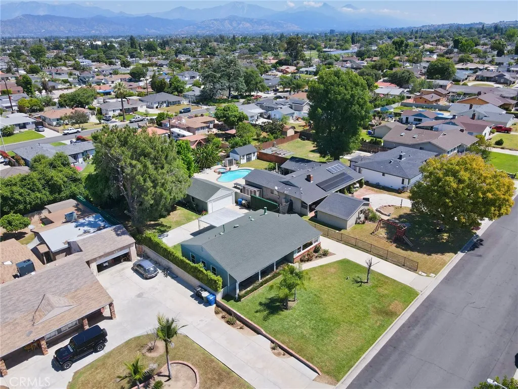 1307 E Mcwood St, West Covina, CA 91790