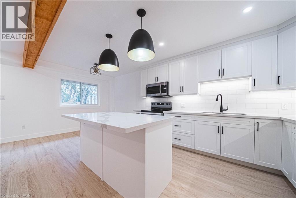 Additional image 4 of 4-445 Woodview Road, Burlington, ON, L7N2Z9
