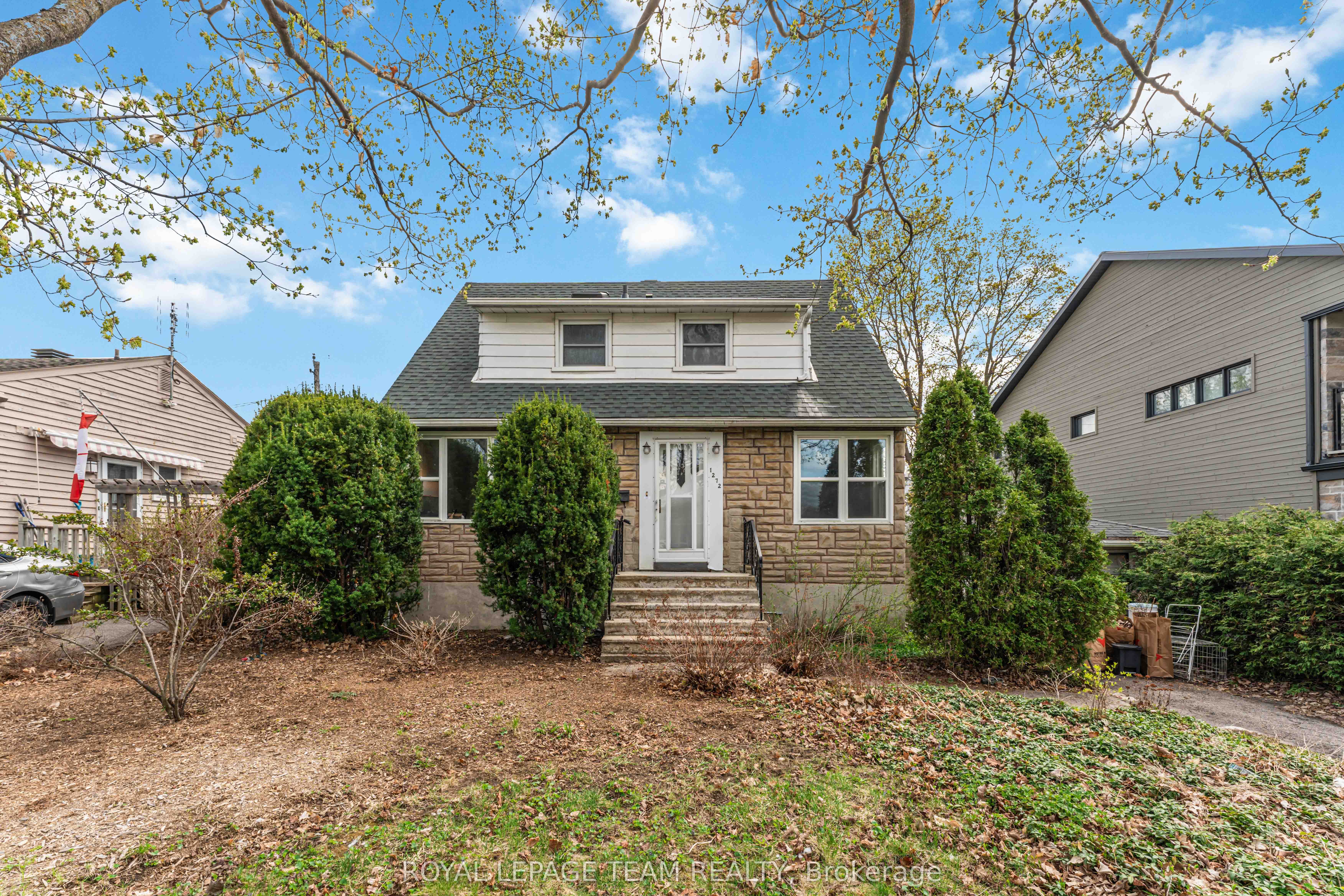 1272 Livingstone Avenue, Ottawa, ON, K1H 7P8