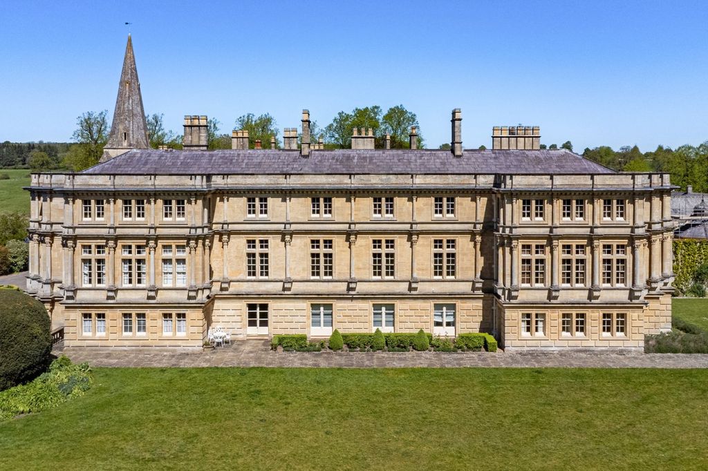 Additional image 20 of 3 bed flat for saleSherborne, Cheltenham, Gloucestershire GL54