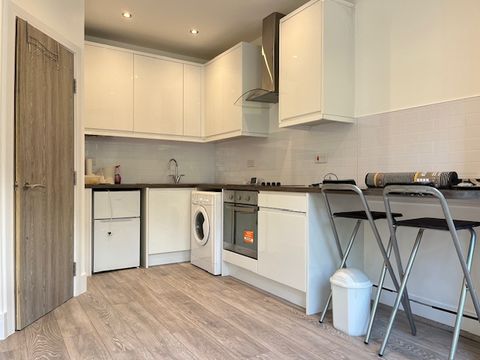 Arcadian Gardens, Wood Green/Bounds Green N22