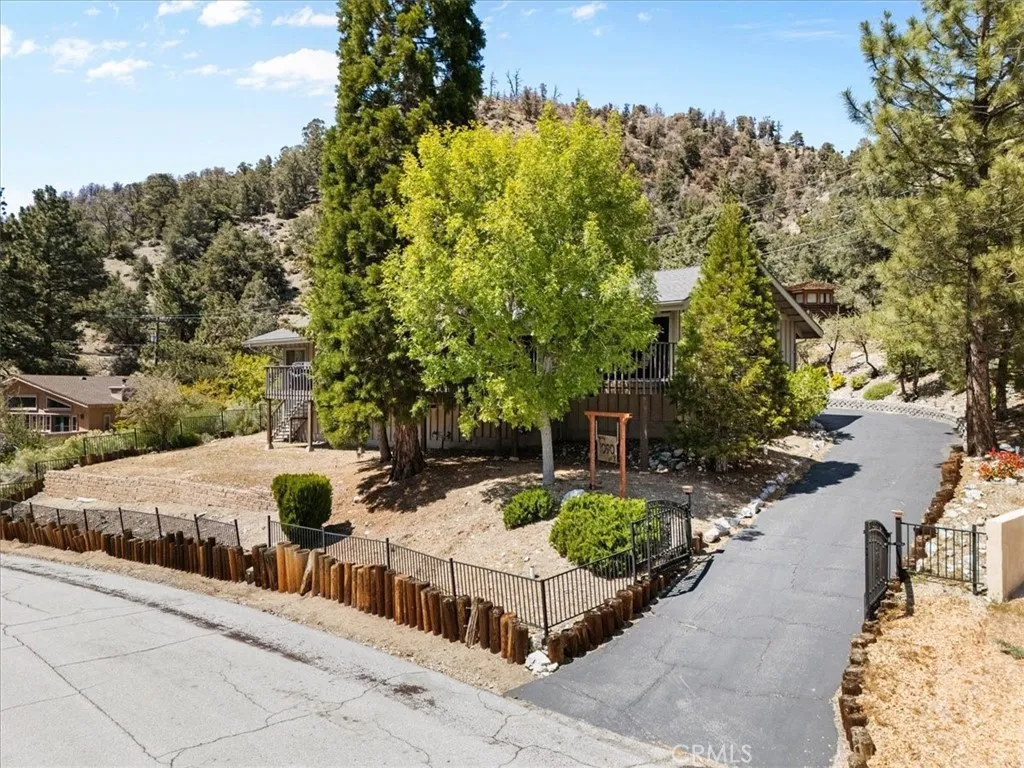 Additional image 78 of 1090 Rivera Dr, Wrightwood, CA 92397