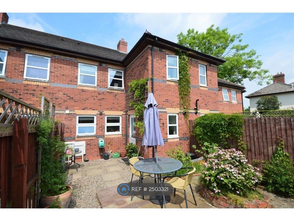 3 bed terraced house to rentSarnia Court, Leominster HR6