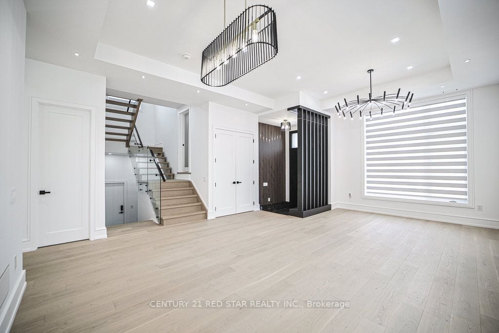 Additional image 5 of 1 Frankwood Road, Toronto, ON, M8Z 1Y8