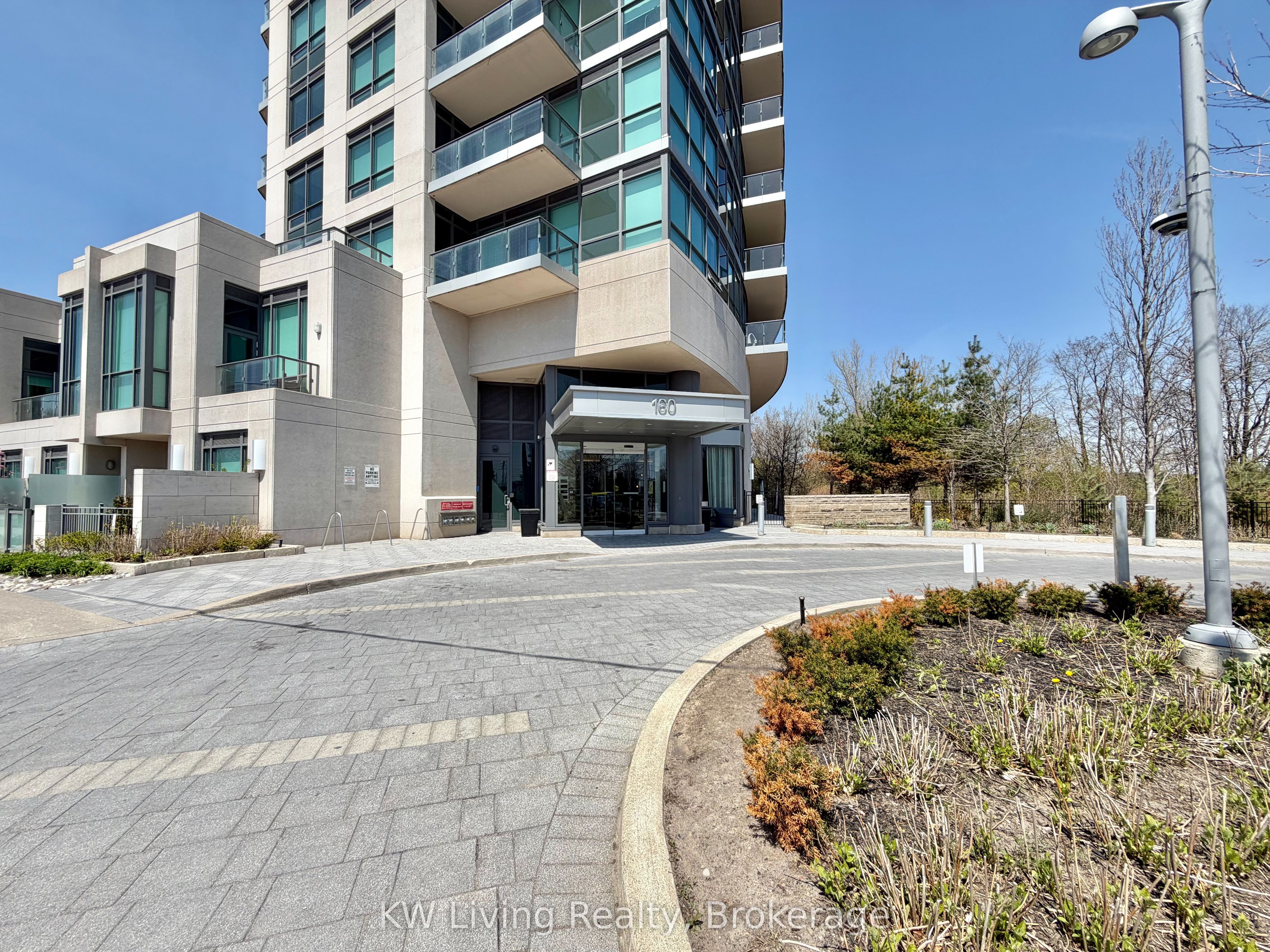 517-160 Vanderhoof Avenue, Toronto, ON, M4G 0B7